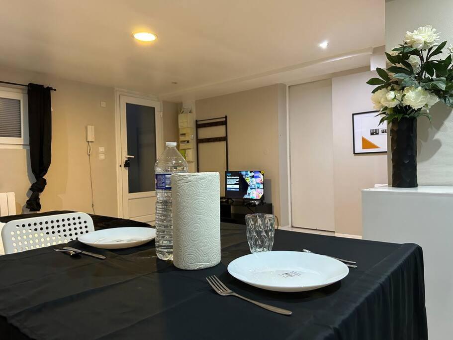 Cosy Studio - 10 Min Away From Cdg Aeroport - 30 Min Away From Paris - Parc Asterix - Olympic Games 2024 Le Thillay Exterior photo