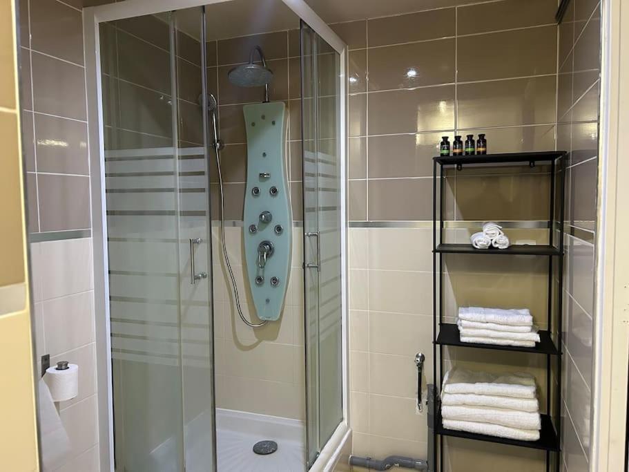 Cosy Studio - 10 Min Away From Cdg Aeroport - 30 Min Away From Paris - Parc Asterix - Olympic Games 2024 Le Thillay Exterior photo